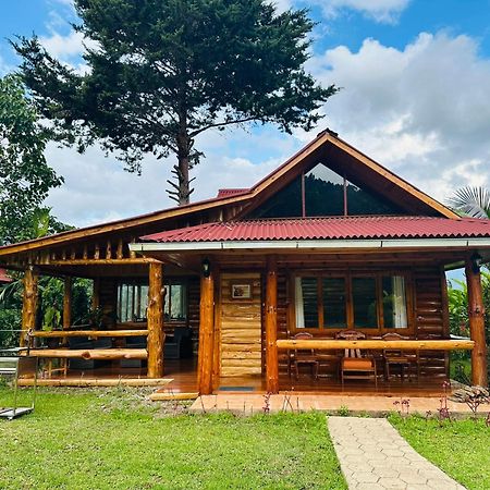 Hassinger Ranch Cabanas Оксапампа Экстерьер фото
