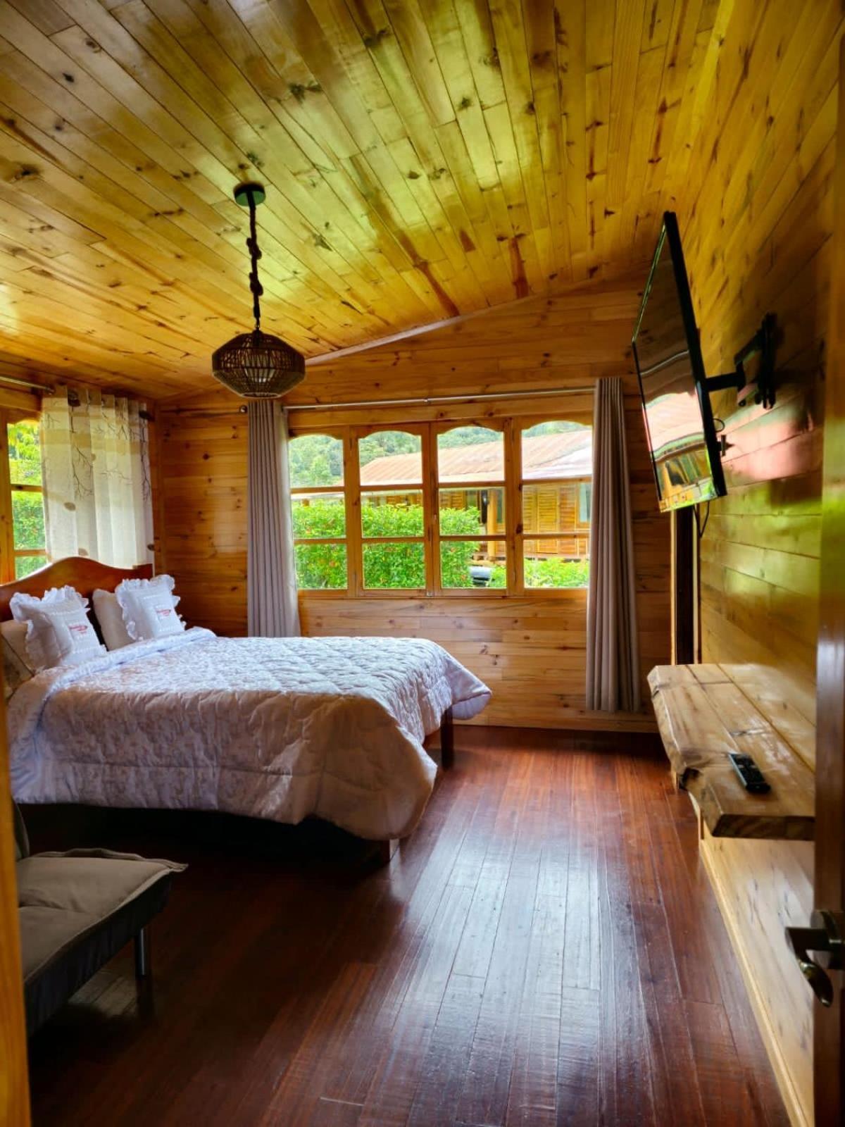 Hassinger Ranch Cabanas Оксапампа Экстерьер фото