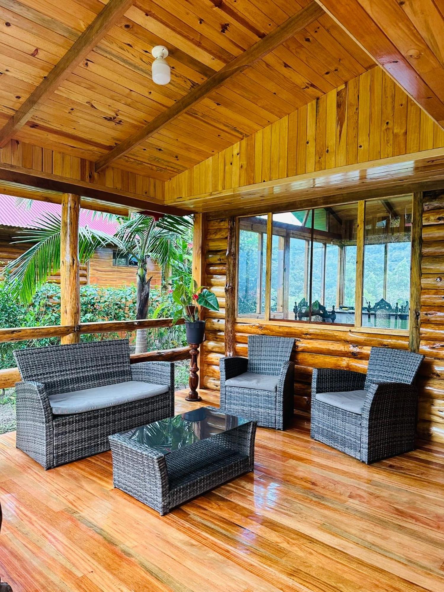 Hassinger Ranch Cabanas Оксапампа Экстерьер фото