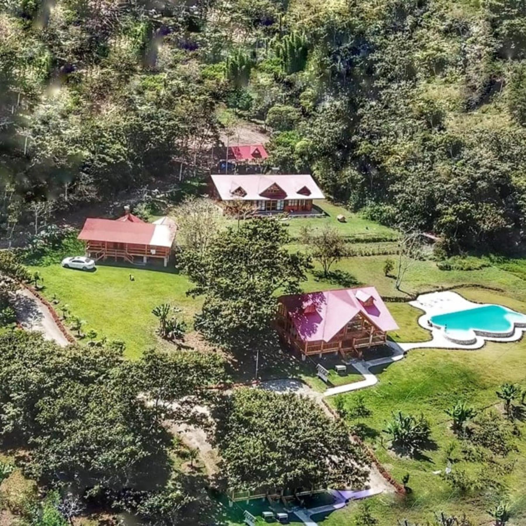 Hassinger Ranch Cabanas Оксапампа Номер фото